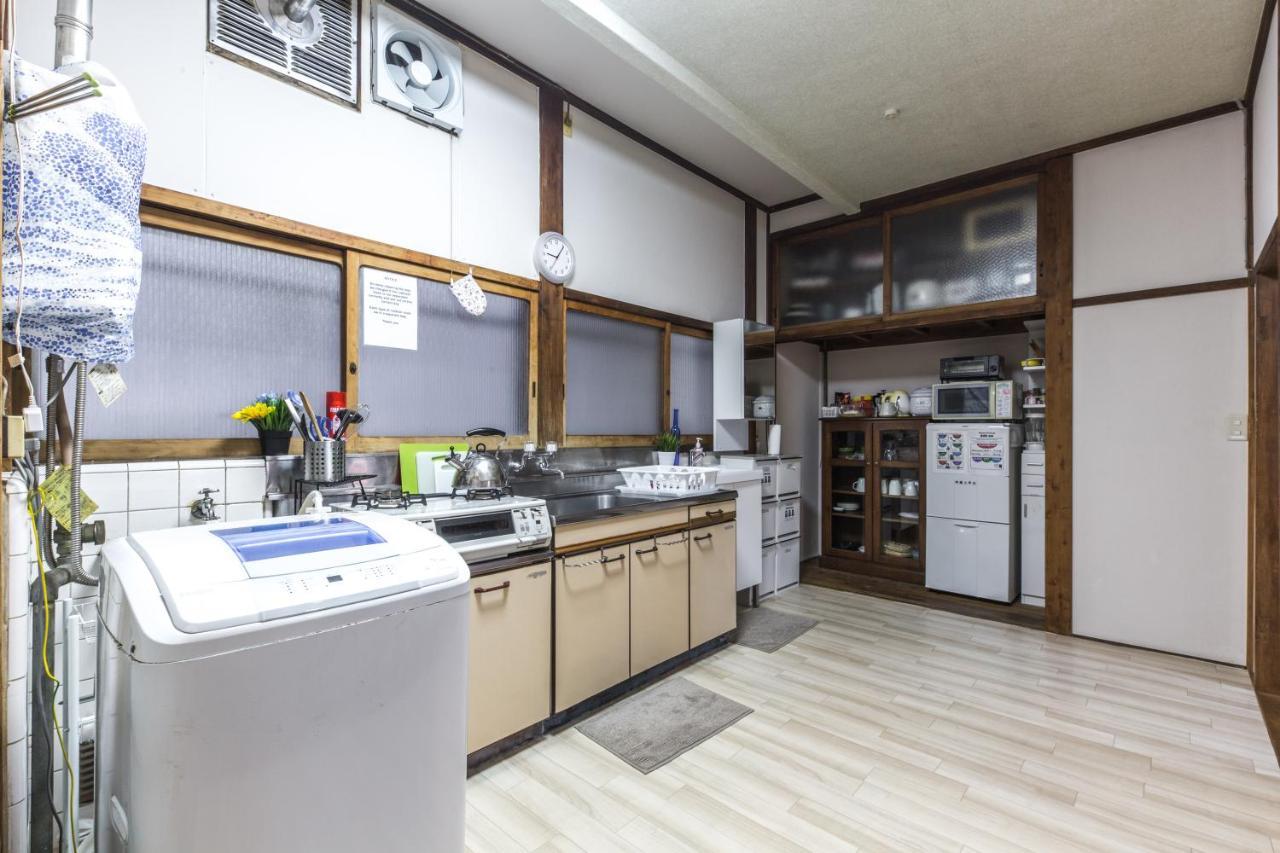 Samurai House - Large Family House, West Shinjuku Токио Экстерьер фото
