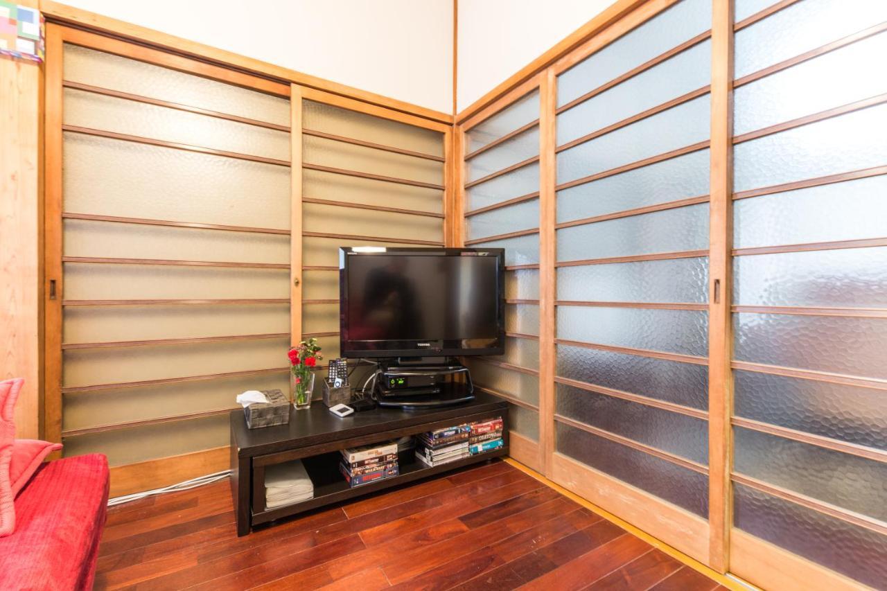 Samurai House - Large Family House, West Shinjuku Токио Экстерьер фото