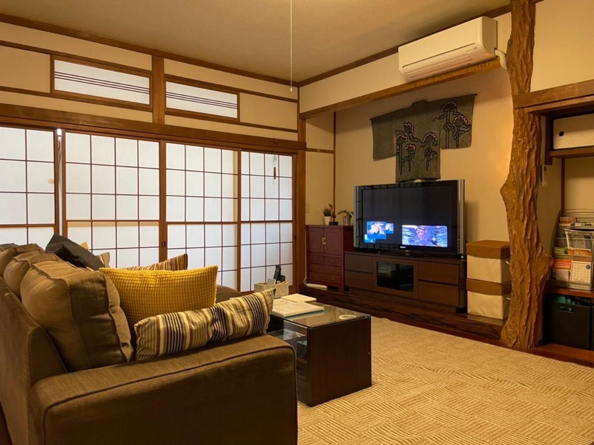 Samurai House - Large Family House, West Shinjuku Токио Экстерьер фото